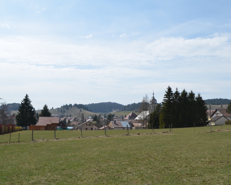 MOUTHE 13 LOGEMENTS